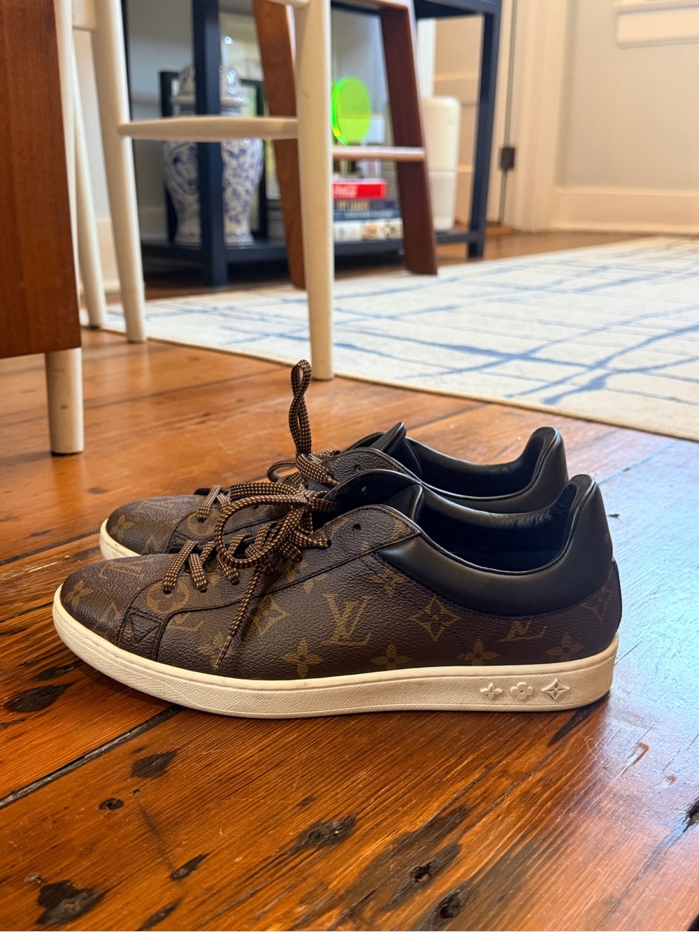Louis Vuitton Luxembourg Brown Monogram Low-Top Sneakers with White Sole - Picture 2 of 5